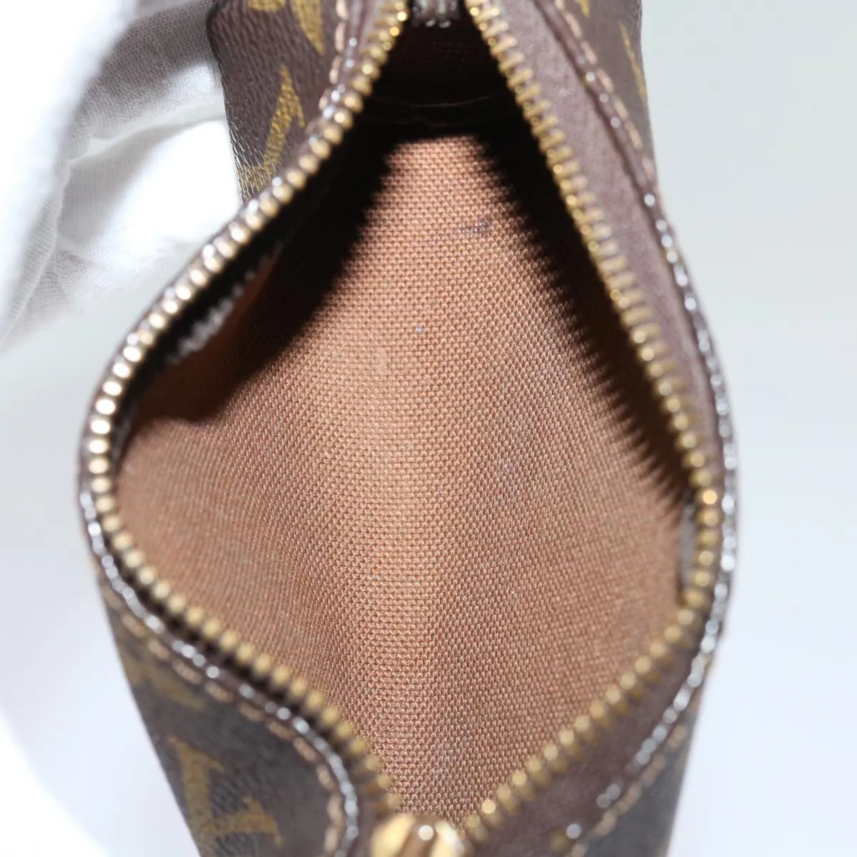 Trendy Inspired Louis Vuitton Etui À Balles De Golf Clutch Bag